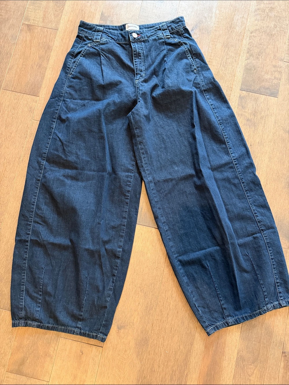 NWOT Damson Madder Erica Jeans - 10 - Picture 6 of 11